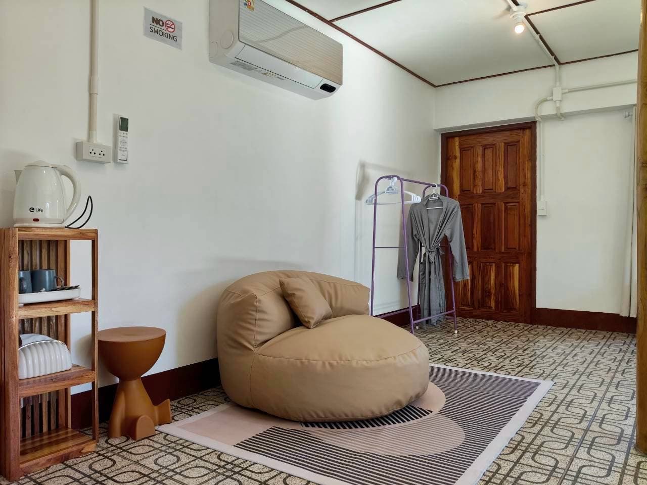 Room 1 – Family Room, photo 5